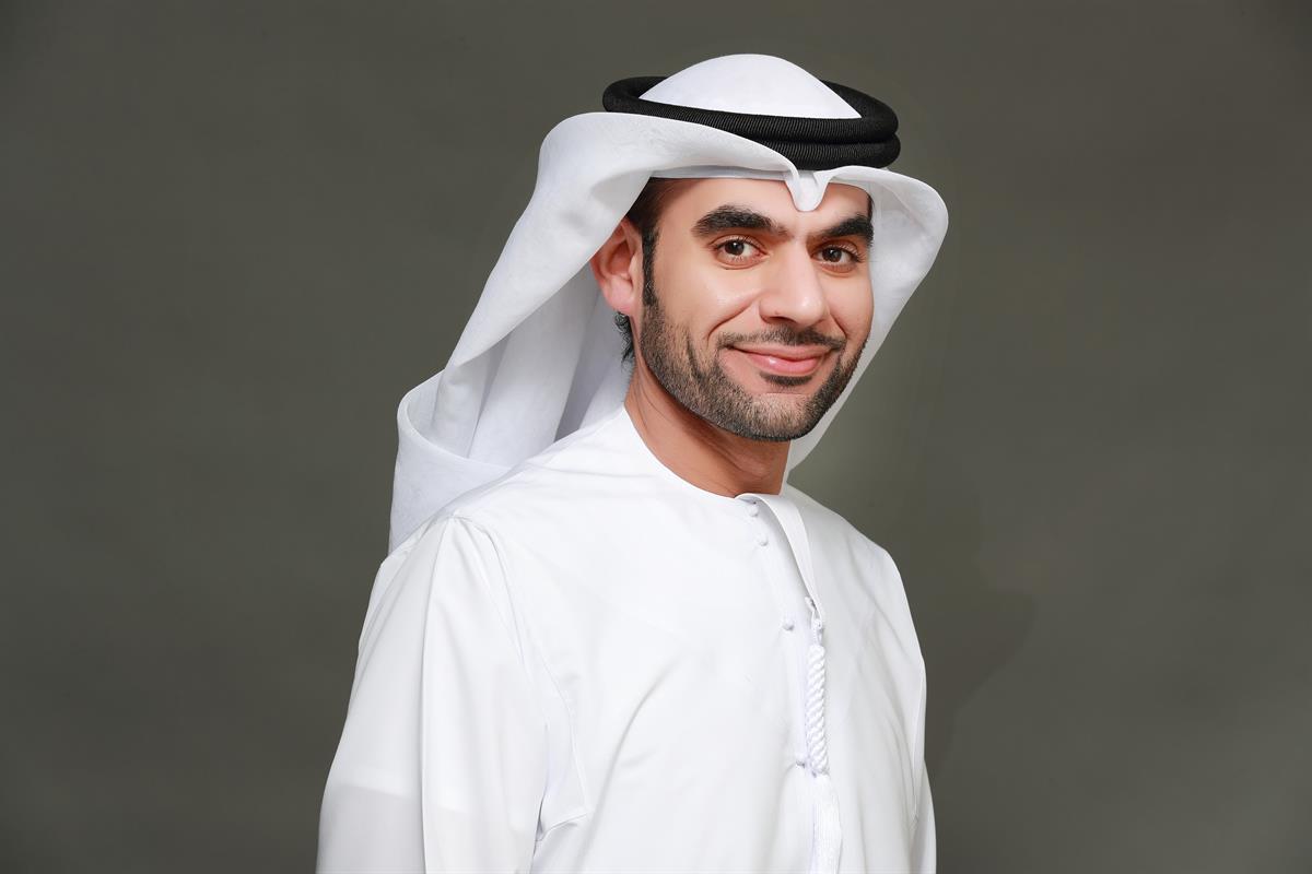 دبي الذكية تطرح كتاب "أمة رقمية" باللغة العربية